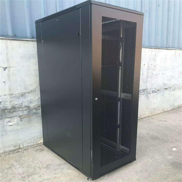 鑫飞凯机柜 打造现代数据中心的核心基石