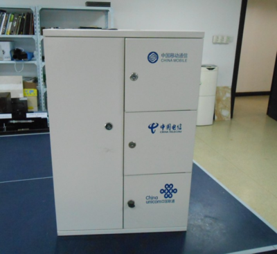 入墙式三网融合光缆分纤箱 网络机柜中的安防通用配件